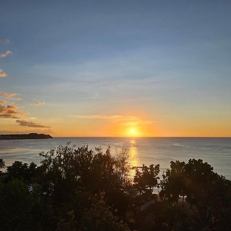 Guam Reef Hotel Тумон Экстерьер фото